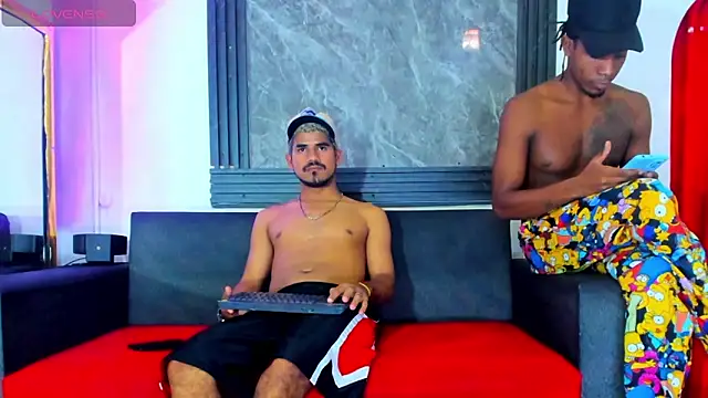 Latins_on_fire Webcam-Show