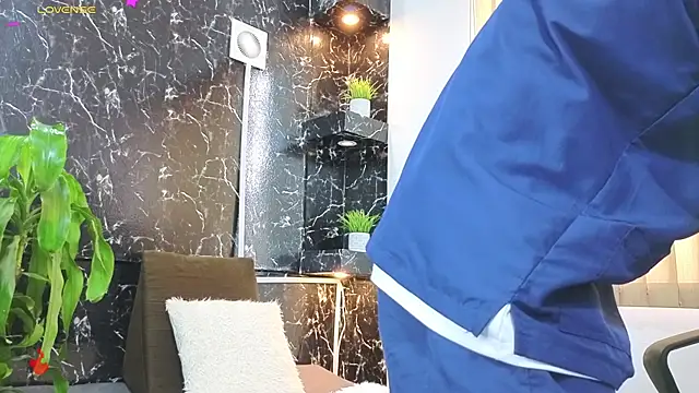 Show modela Alexander_ferre na web-kameri