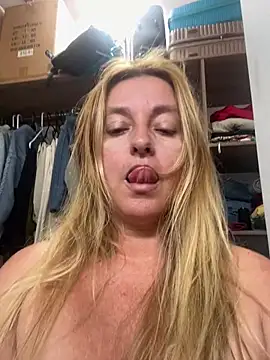 moniquerainx's Webcam Show