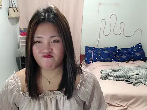 MiMi_yeah00 网络视讯表演