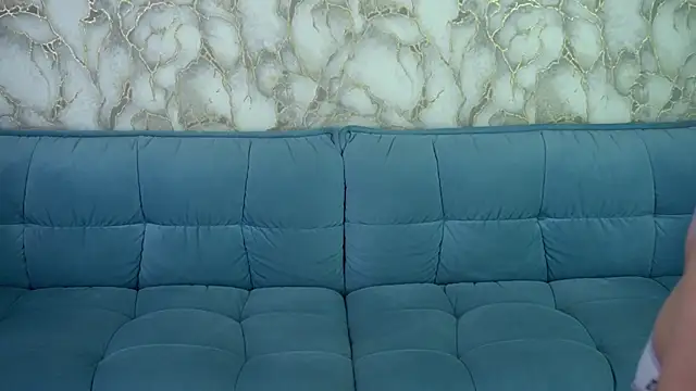 XXX chat uživo modela LiviaShy