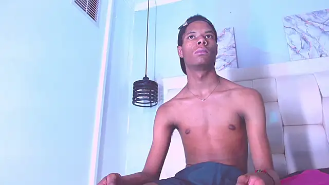 Živý XXX chat Santiago_Ortiz_