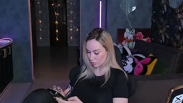 Blckmirrorr élő XXX-chatje