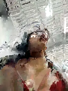 แชท XXX สดของ Luianna