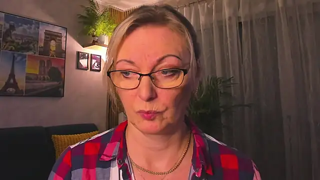 vanessa_chat's Webcam Show