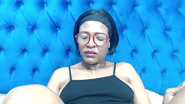 SpicyQueenxxxx Adlı Modelin Canlı XXX Sohbeti