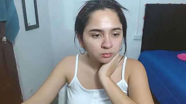 Thalian's Live XXX Chat