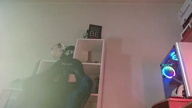 Živý XXX chat SmokyDee