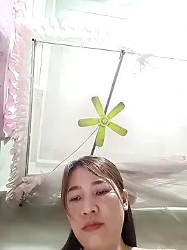 ladzy_sexy 网络视讯表演