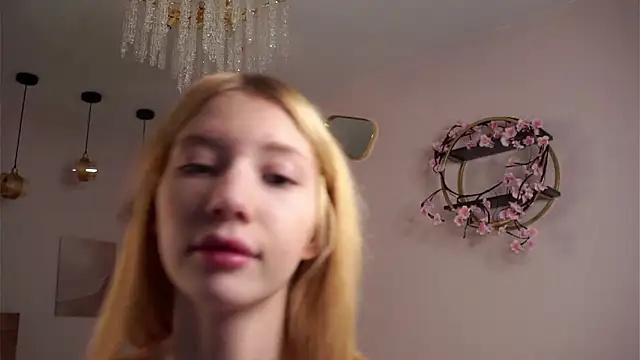 SunnivaCovil: онлайн-секс-чат