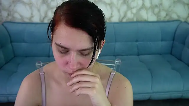 LiviaShy's Live XXX Chat