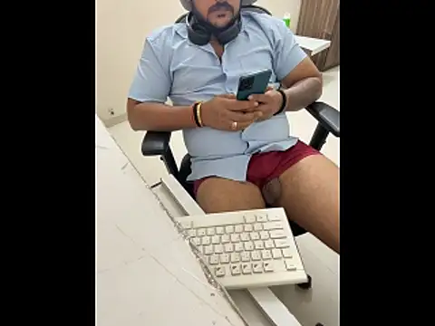 FlirtyxBoy Live XXX-chat