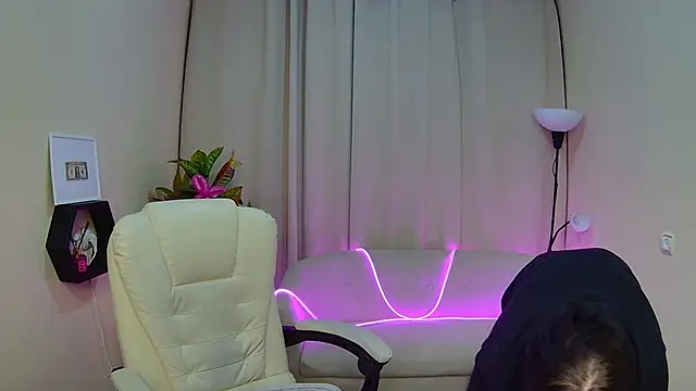 BritneyRaine's Live XXX Chat