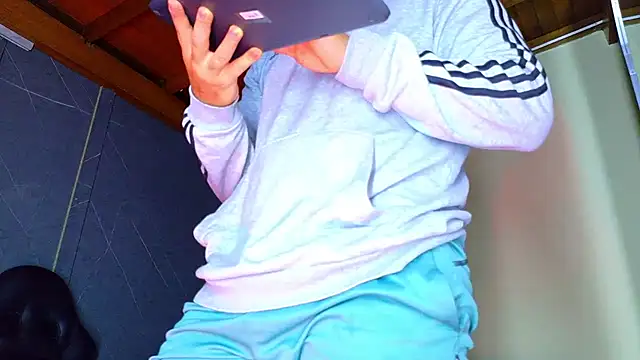 Živý XXX chat ALANNFERRER