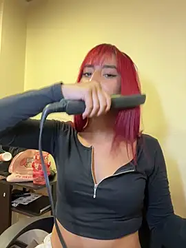 Chat XXX en directo de JuliethaDemon_