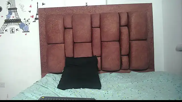 varascott's Live XXX Chat