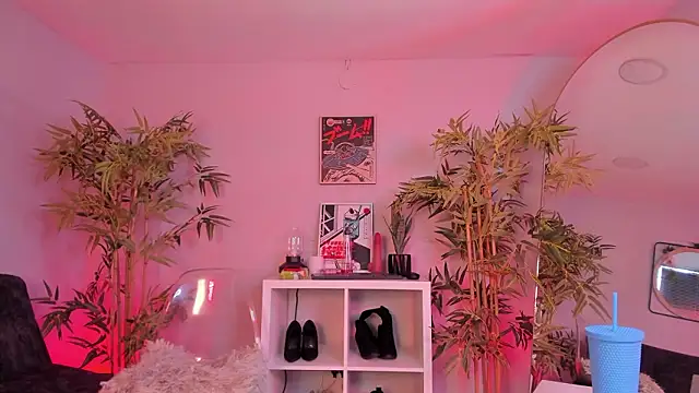 Chat XXX en directo de itsmroom_