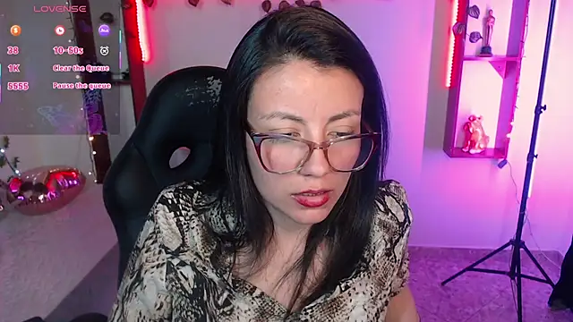 QueenRose94 라이브 XXX 채팅