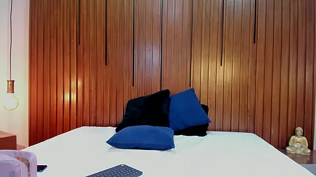 Farah_Stone's Live XXX Chat