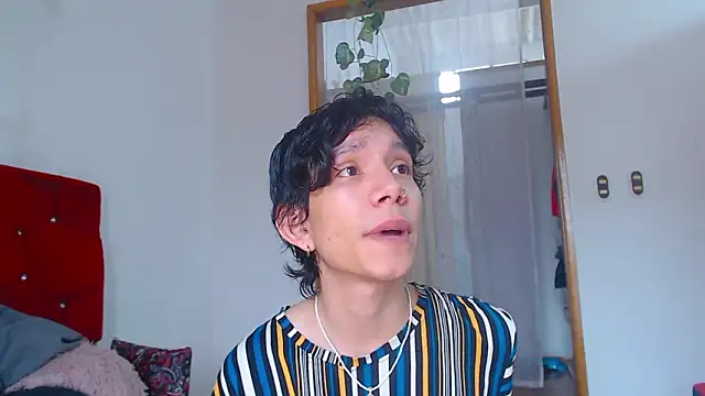 Chatroom XXX en direct de LAICK_01