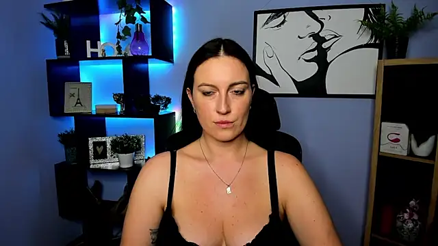 دردشة FUN_AMI الجنسية المباشرة