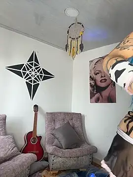 Mydreams69 Show in webcam