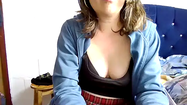 XXX chat uživo modela princessbella93