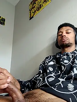 Show Webcam de BigPrettyDick777