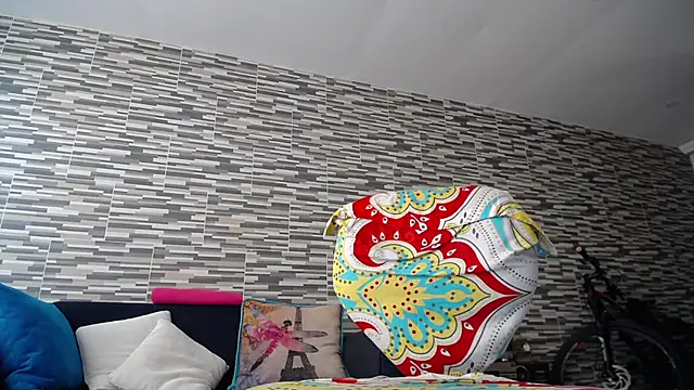 Chatroom XXX en direct de VioletaGomez_Co