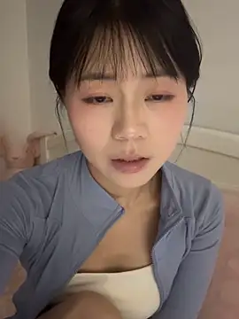 Nana-3 Chat XXX in diretta