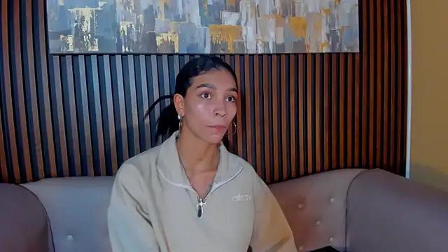 Chat XXX en directo de LauraAristizabal