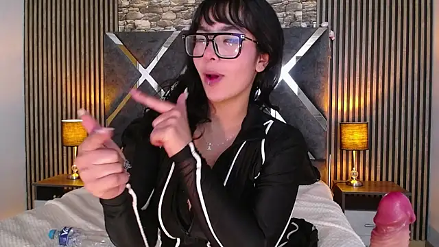 Amy_channel লাইভ XXX চ্যাট