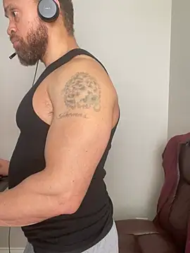 Fathero1time Live XXX-Chat