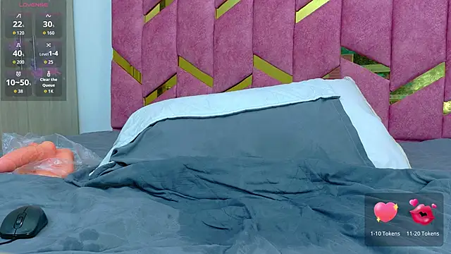 hornyhousekeeper_ Live XXX-Chat