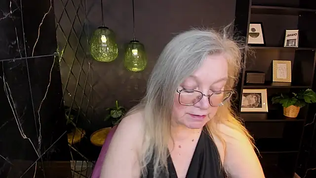 Chatroom XXX en direct de NataliMellow