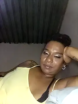 XXX chat uživo modela MiZzCreator