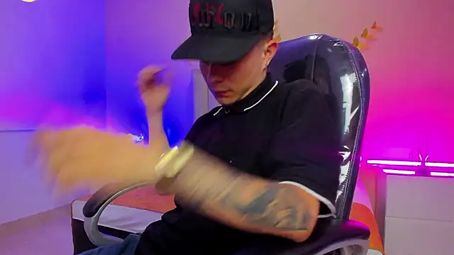 Nascary_Fox Adlı Modelin Canlı XXX Sohbeti