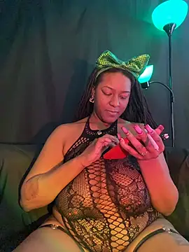 Chat XXX en directo de CoCoGoddess_