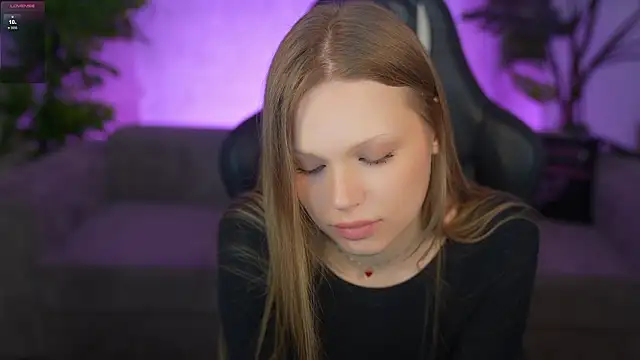 Czat XXX na żywo – Charlotte_Dreams