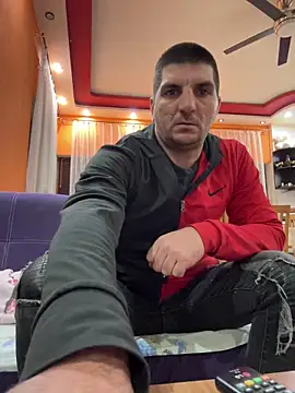 ilievmt84: διαδικτυακό σόου στην κάμερα