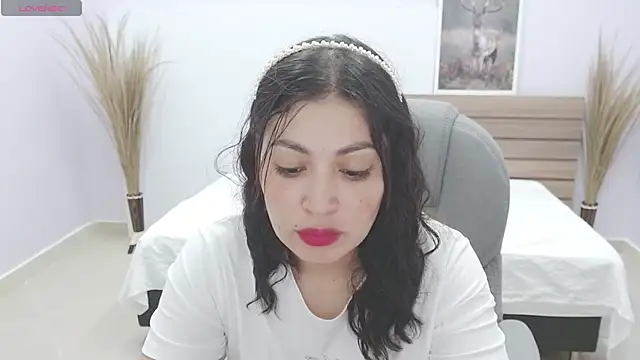 Chatroom XXX en direct de sophia_hadid