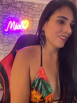 دردشة Miaswwe الجنسية المباشرة