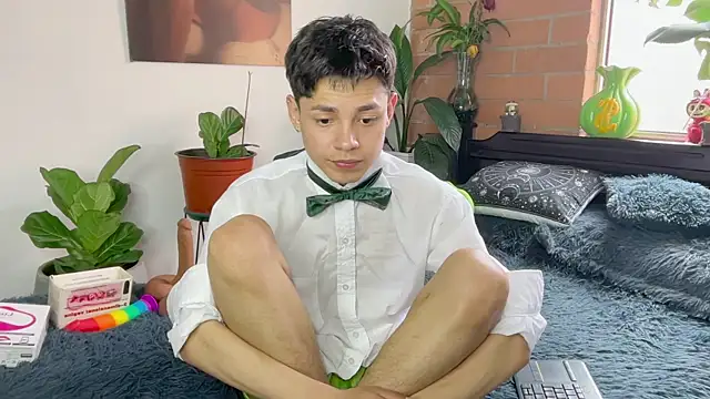 Andy_Belier23 Pertunjukan Webcam