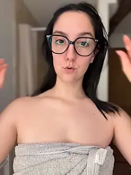 Chat +18 de RealJuliette ao vivo