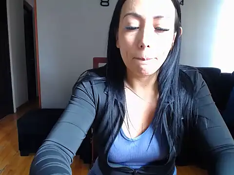 Laura_martin_ ওয়েবক্যাম শো