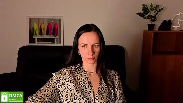 annakillianox élő XXX-chatje