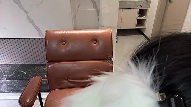 Selen-S 在線直播表演