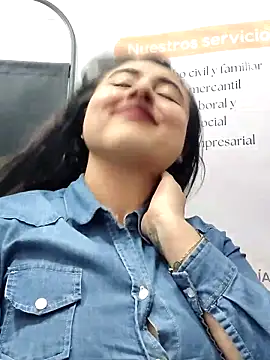 _Sarah-Office1 Webcam show