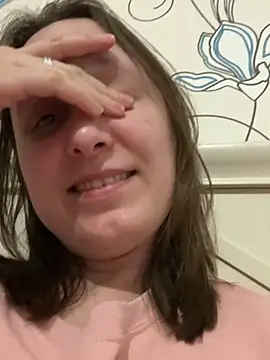 Lally_Girasole 即時 XXX 聊天