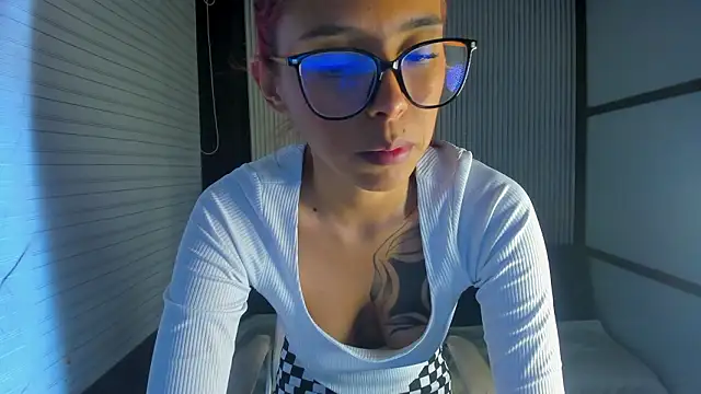 LilithLuxorr 即時 XXX 聊天